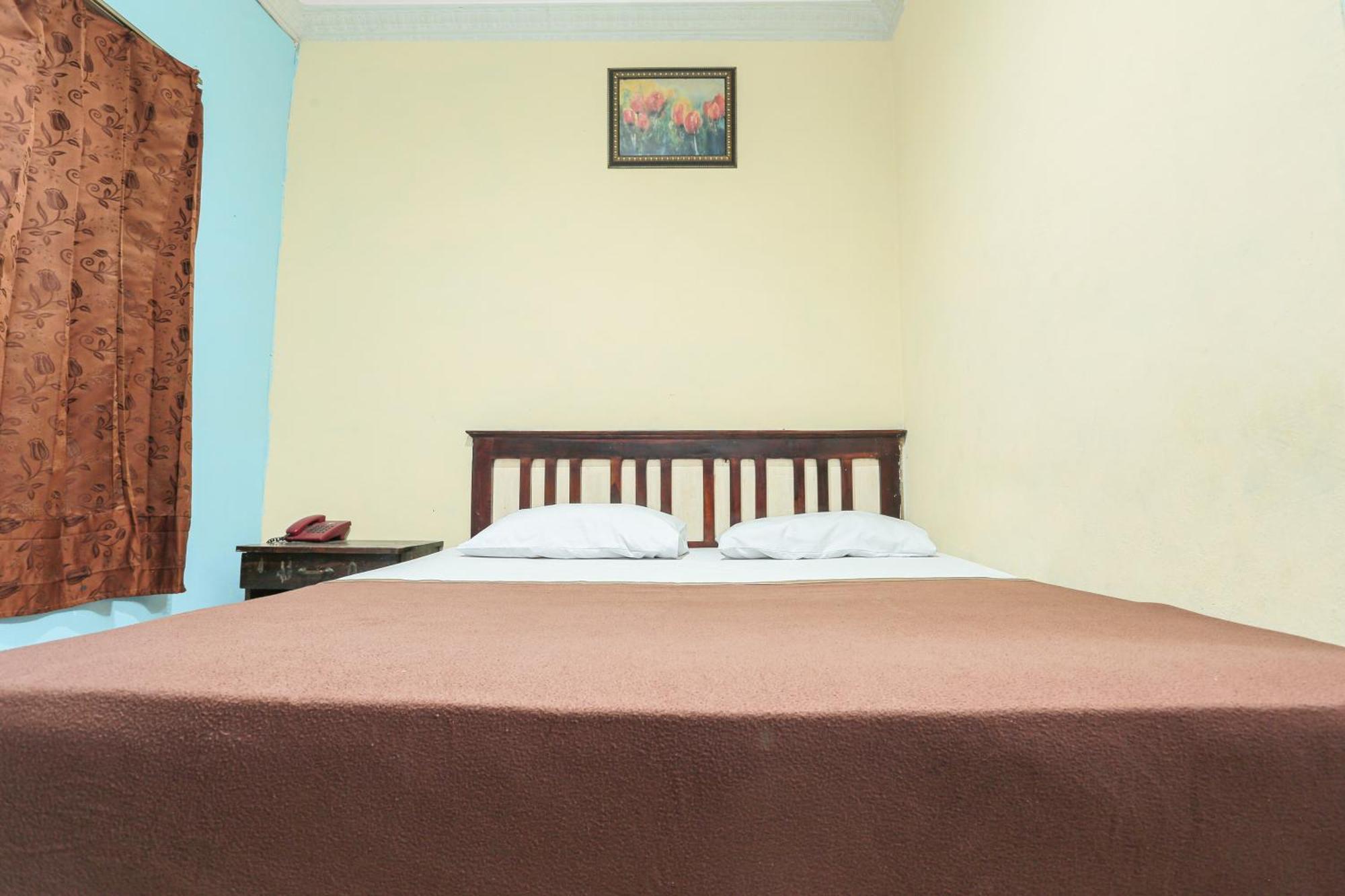 Oyo 93046 Hotel Fortuna Parepare Экстерьер фото