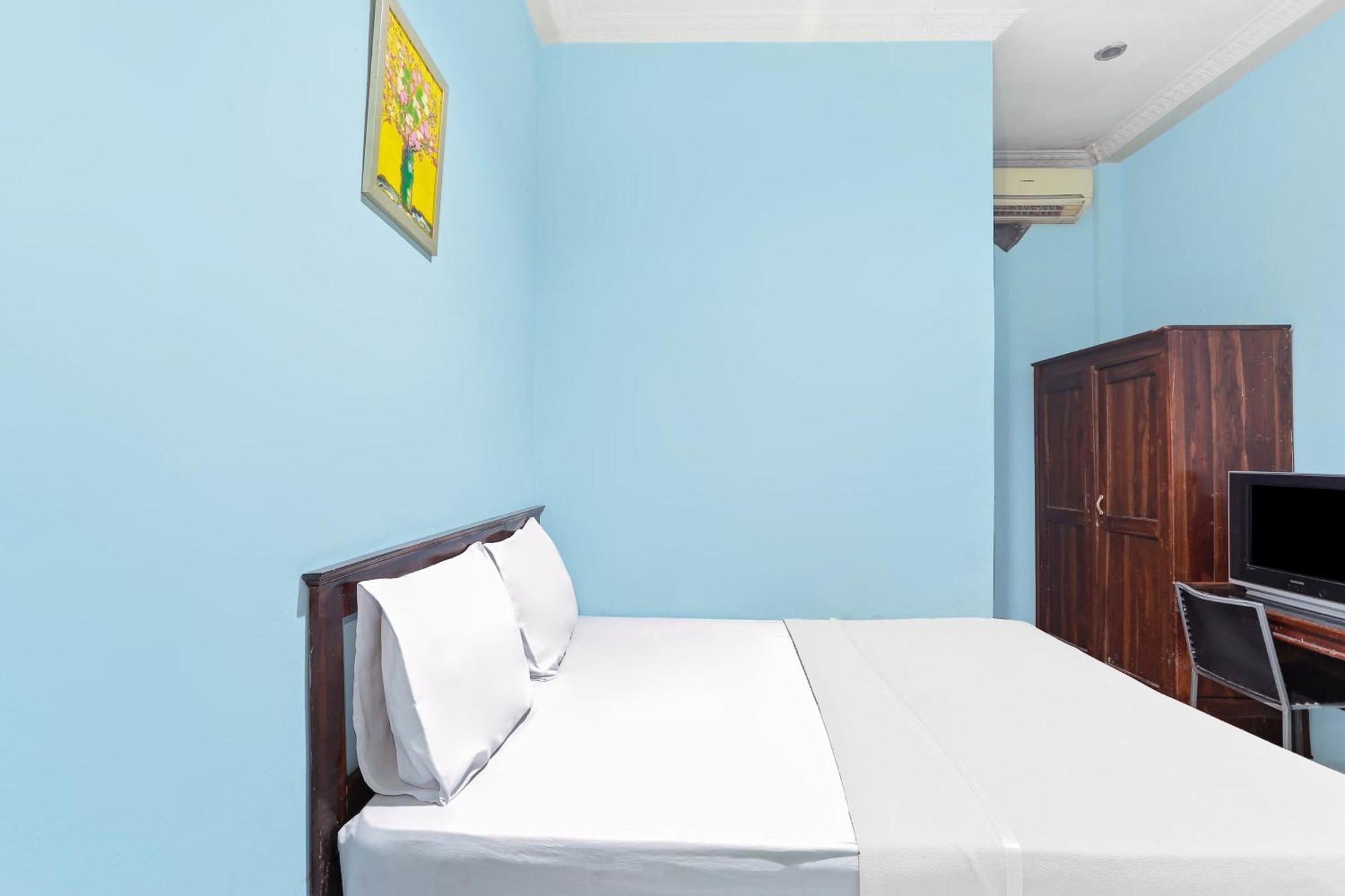Oyo 93046 Hotel Fortuna Parepare Экстерьер фото